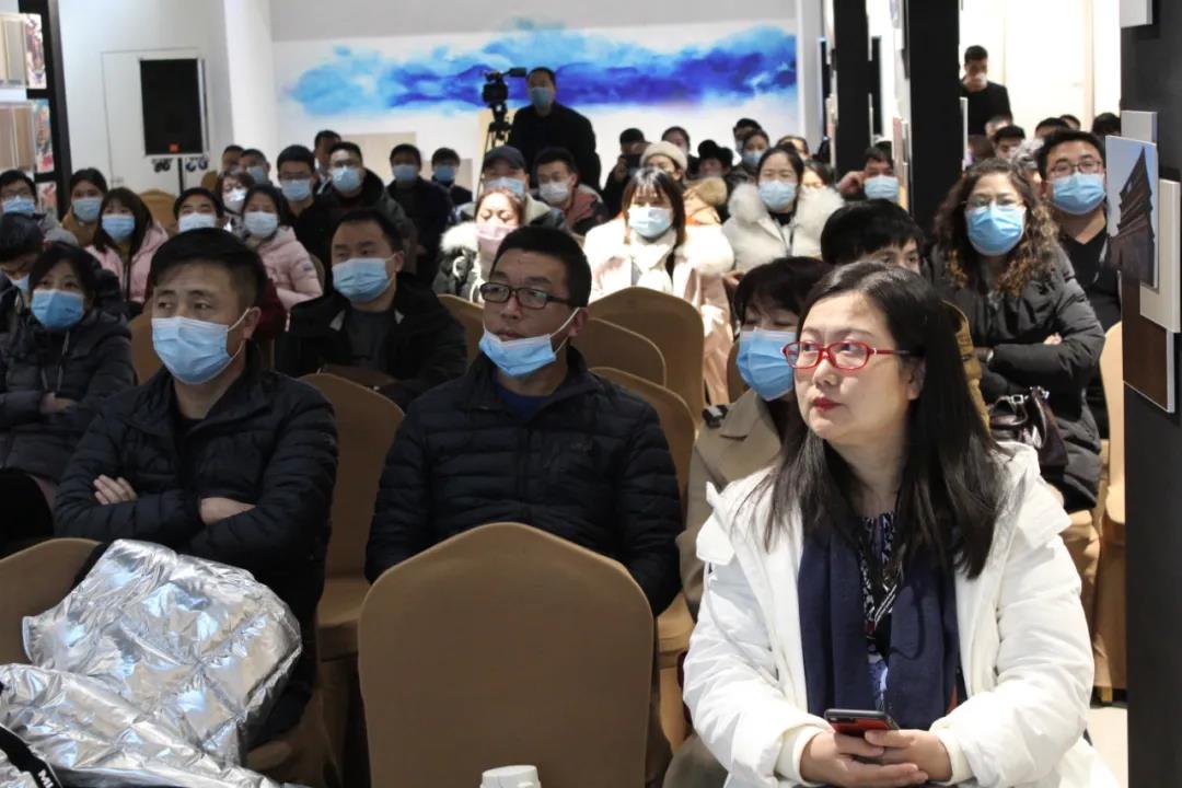 恭喜！華洲木業(yè)（陜西）運(yùn)營(yíng)中心首航儀式暨供應(yīng)鏈賦能模式發(fā)布會(huì)圓滿舉辦！(圖10)