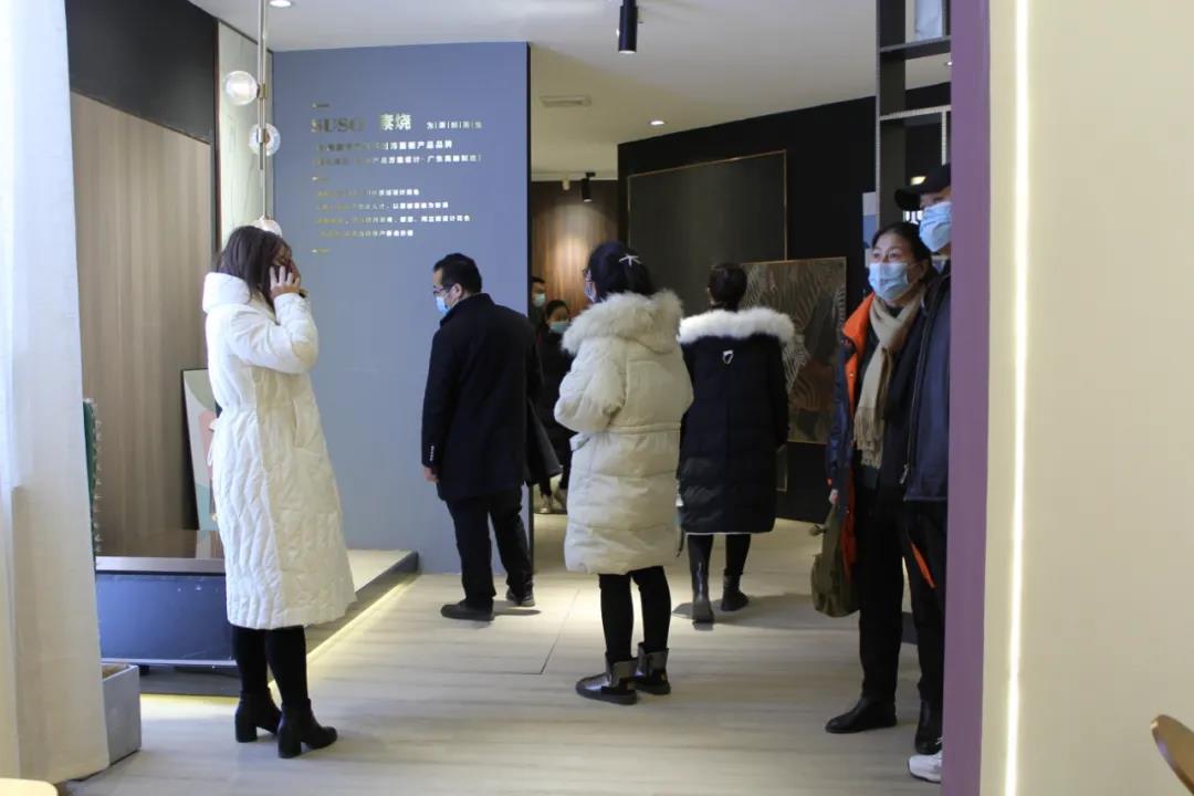 恭喜！華洲木業(yè)（陜西）運(yùn)營(yíng)中心首航儀式暨供應(yīng)鏈賦能模式發(fā)布會(huì)圓滿舉辦！(圖16)