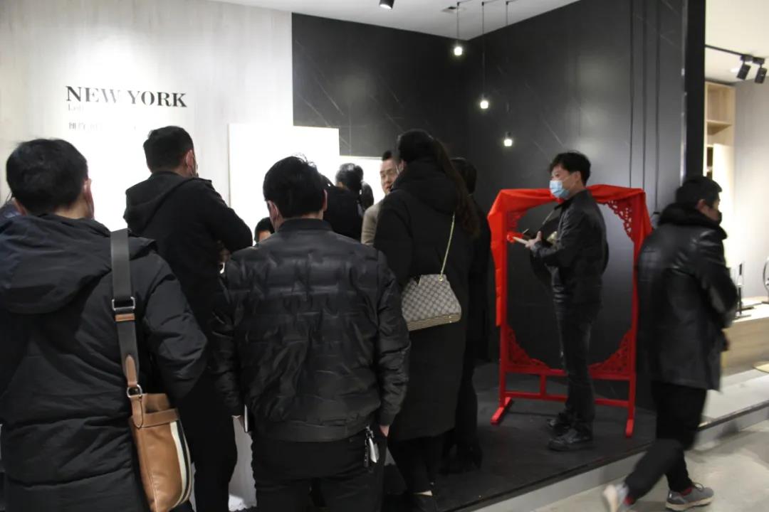 恭喜！華洲木業(yè)（陜西）運(yùn)營(yíng)中心首航儀式暨供應(yīng)鏈賦能模式發(fā)布會(huì)圓滿舉辦！(圖21)